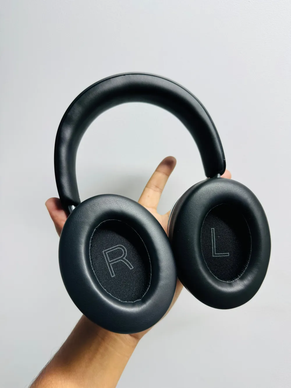 Mcdodo T02 Superior Active Noise Cancelling Overhead Earphone with Type-C Audio Port (HP-1420)